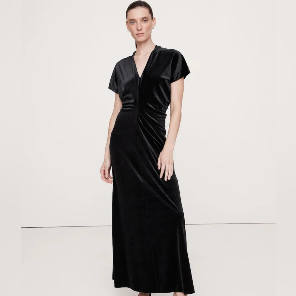 BANANA REPUBLIC black velvet maxi dress